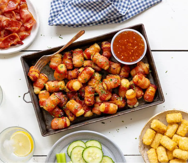 bouchées de pommes de terre enroulées de bacon à l’érable